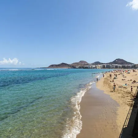 In Palmas De Gran Canaria * Las Palmas de Gran Canaria